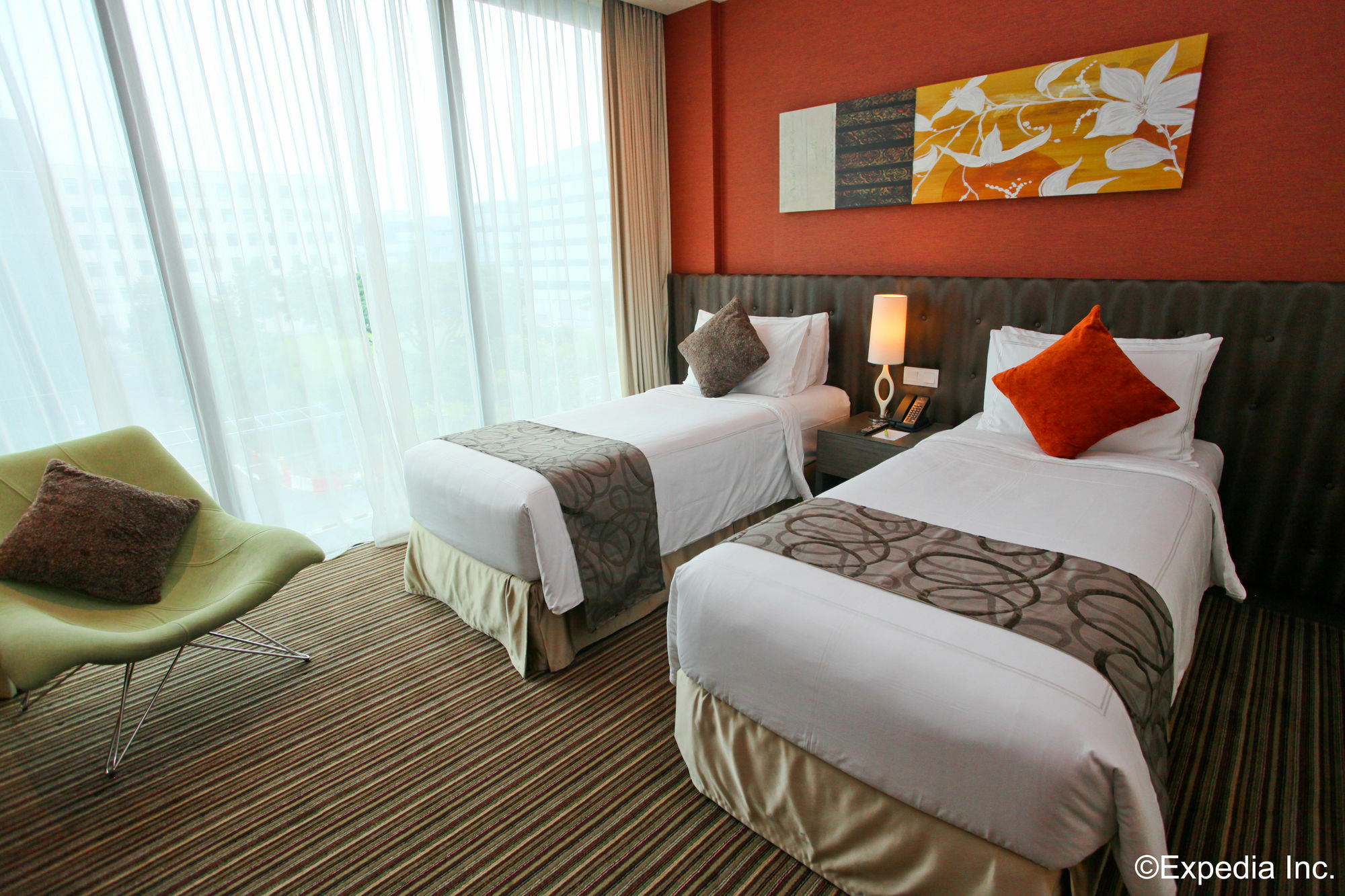 Park Avenue Changi Khách sạn 4*